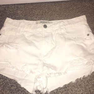 Abercrombie & Fitch white shorts, sz 6